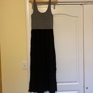 Loft maxi dress - Black/gray XS/S but fits up to L